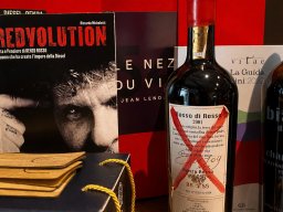 Sosteria renzo rosso